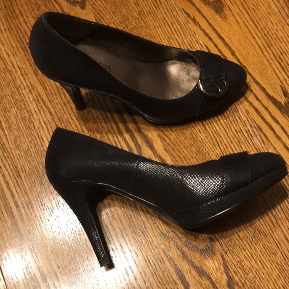 Moda Shoes - Moda Leather Snake Skin Stillettos!